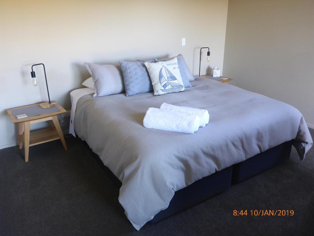 Fran And Frankie'S Bed & Breakfast Luggate Exterior foto
